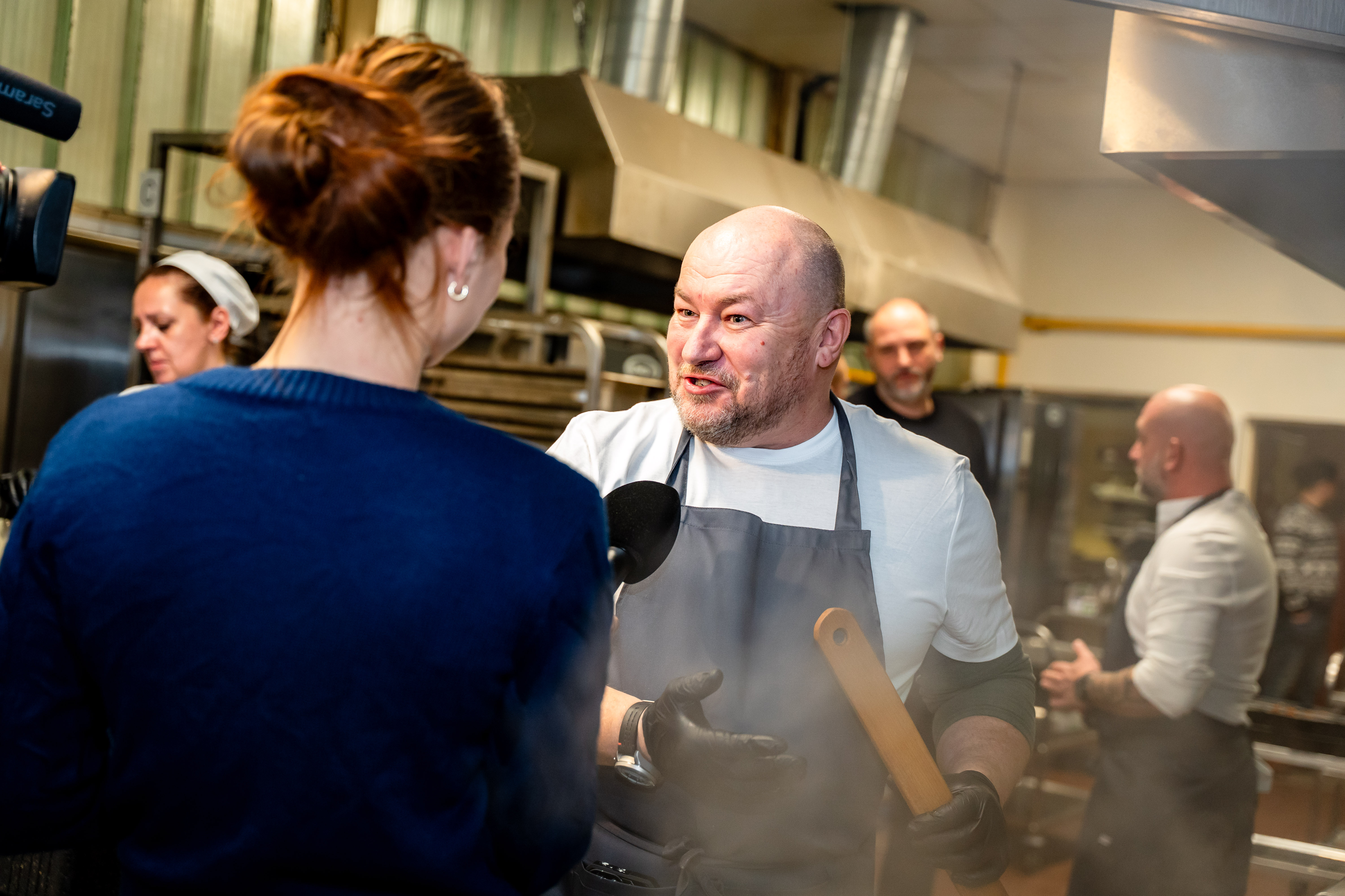 Tradicne charitativne podujatie Vianocne varenie pre seniorov-38